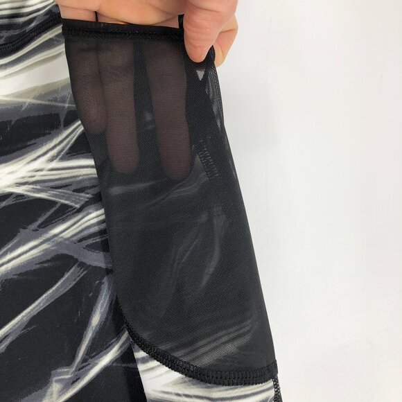 Victoria Sport Athletic leggings in Black with White Streaks Accent Size M - Picture 5 of 13